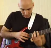 Una clase maestra de Joe Satriani tocando Midnight